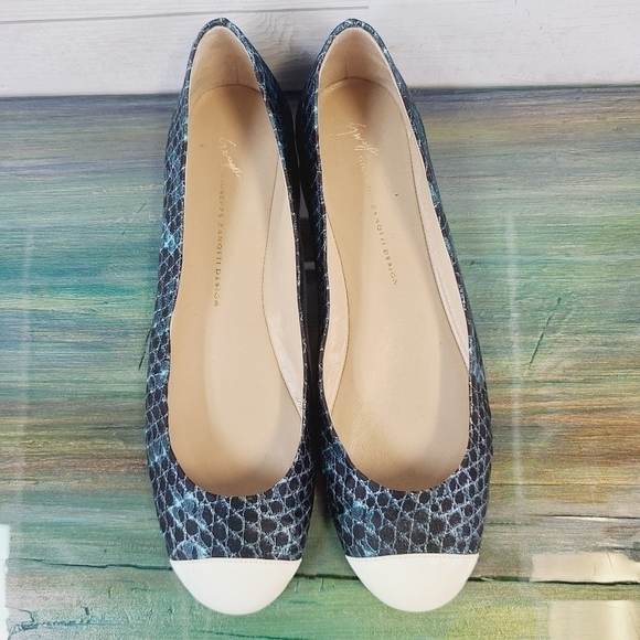 Giuseppe Zanotti Snakeskin Flats - Picture 2 of 8